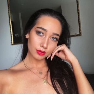 Meet your Posher, Brea